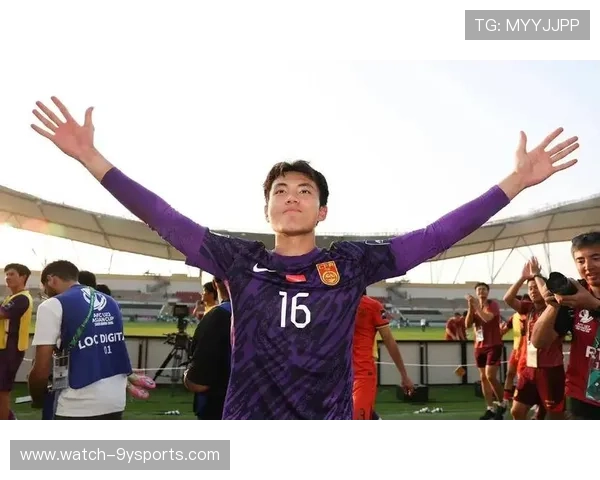 豪门对决引爆联赛焦点战新星绝杀改写争冠格局球迷热议未来走势分